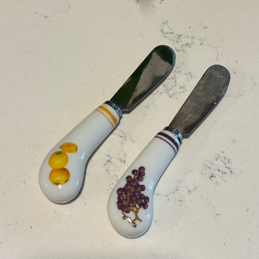 2 Vtg Lillian Vernon Cheese Spreaders Fruit Stainless Cottage Charcuterie Brunch